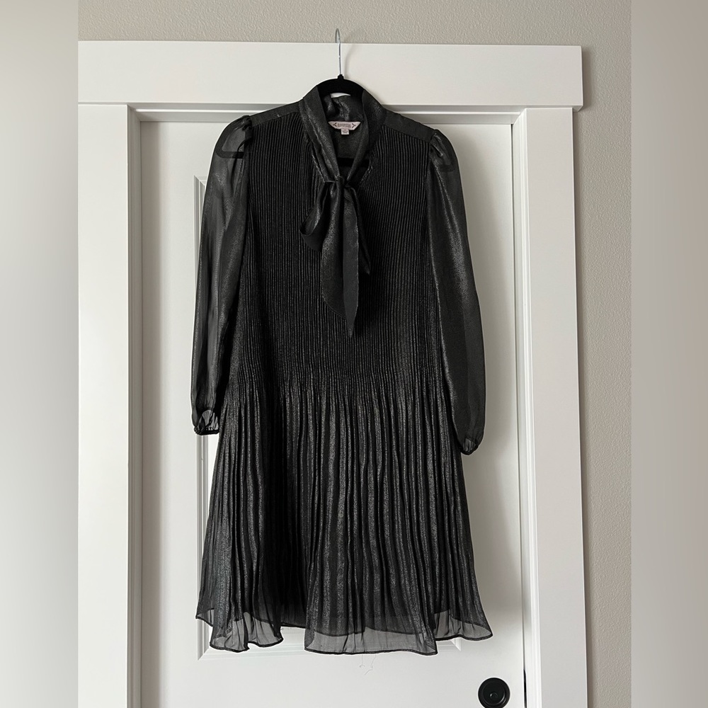 Nanette Lepore Release Pleae Tie Neck Black Silver Dress Size 2